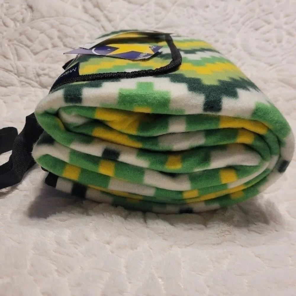 Monstar Outdoor Blanket Fleece Waterproof Backing Travel Beach Easy Carry New